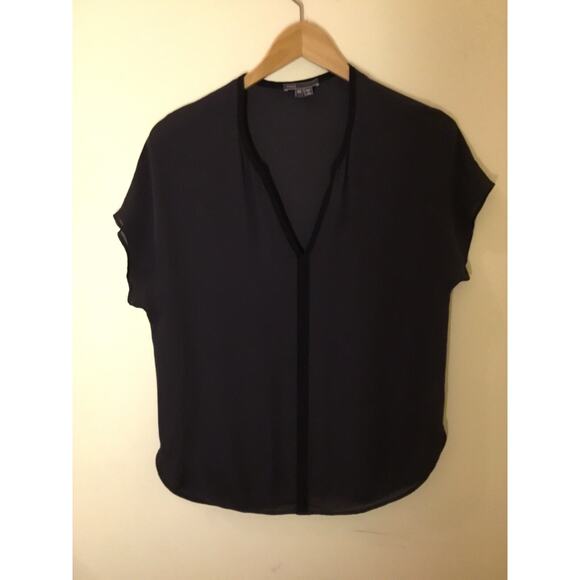 Vince navy blue silk short sleeve v-neck Top with Black contrast trim sz XS - Picture 6 of 6